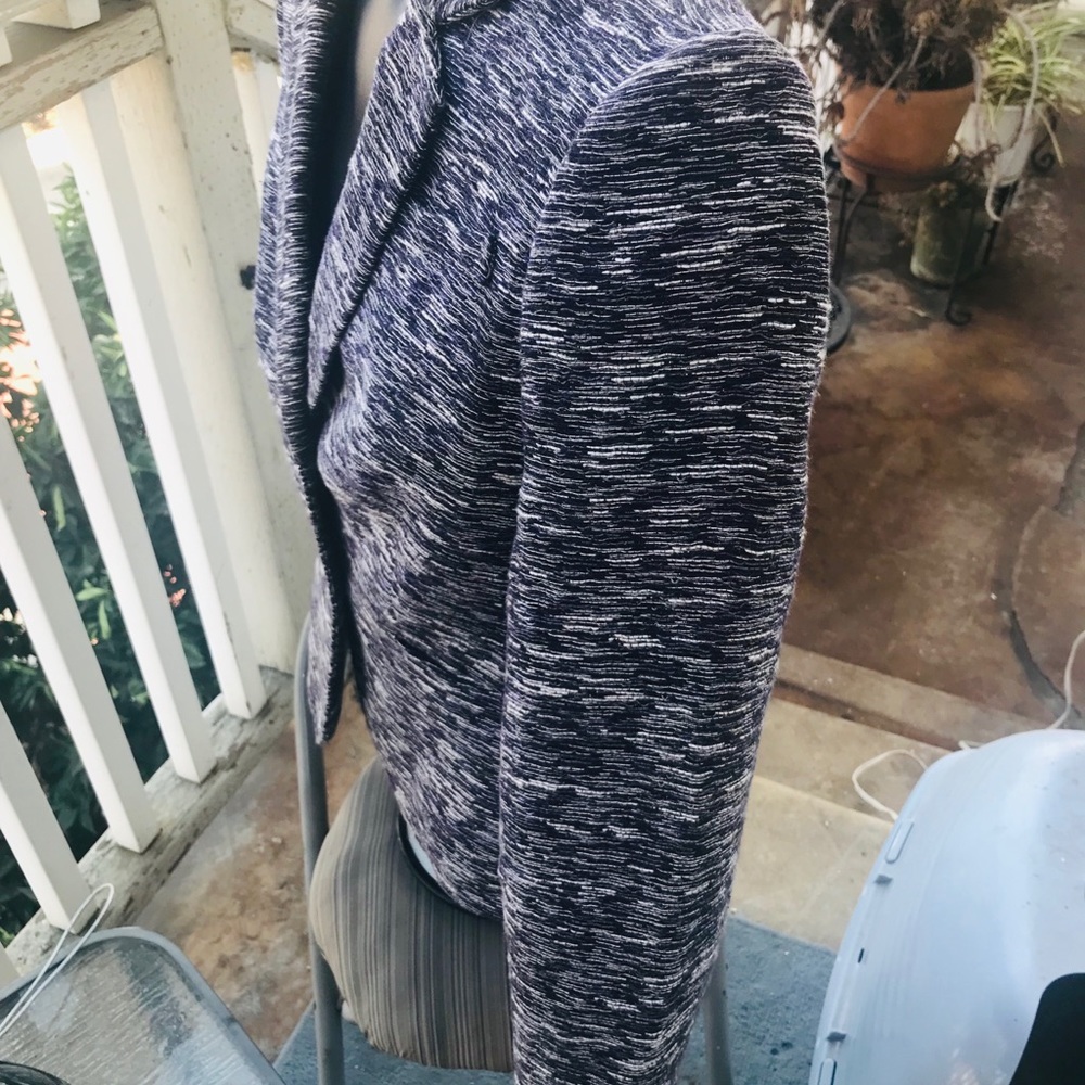 Jacket - Picture 4 of 6